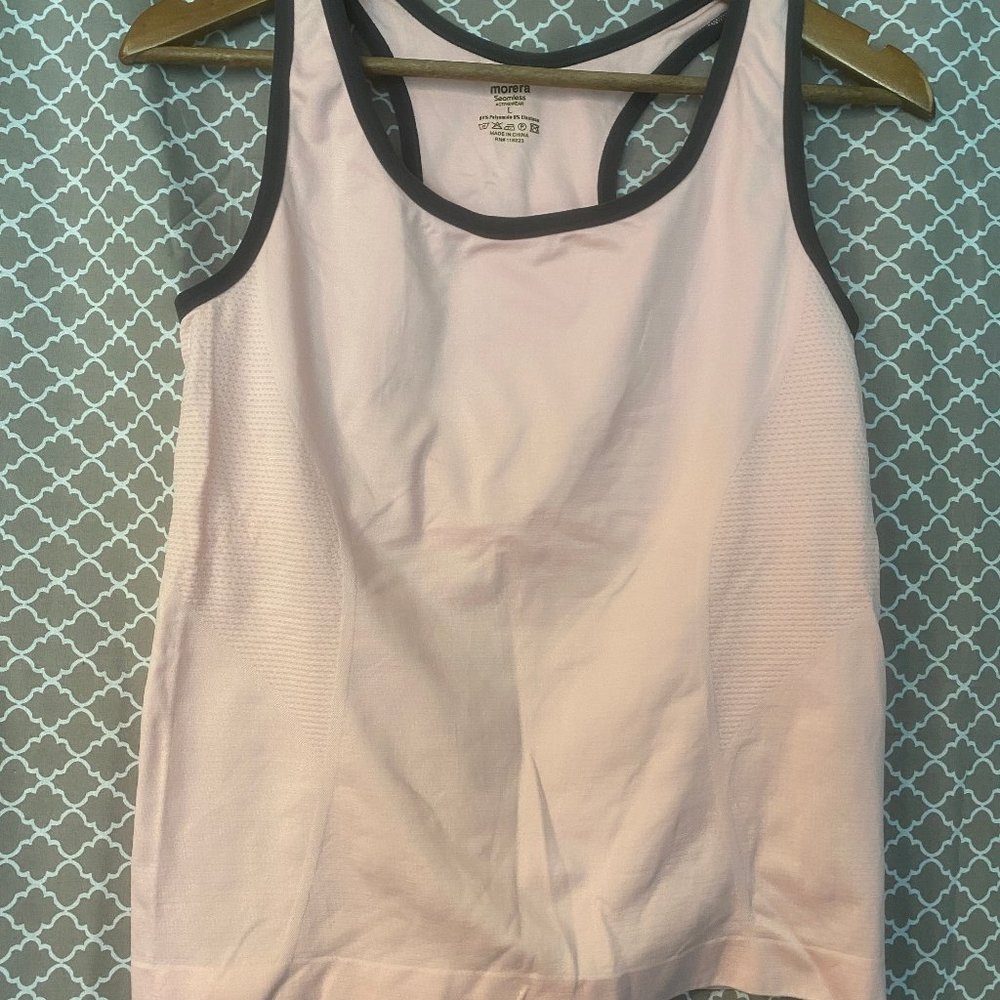 NWOT Baby Pink Yoga Tank